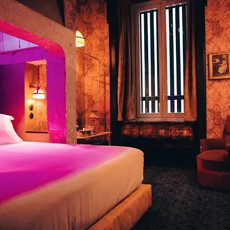 Pensao Madam's Guest house 4*