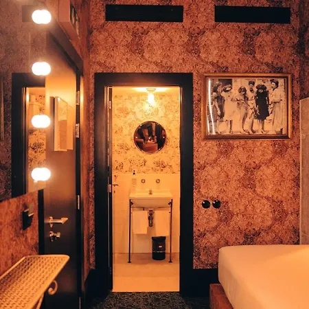 Guest house Pensao Madam's