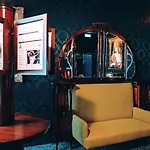 Pensao Madam's Lisboa